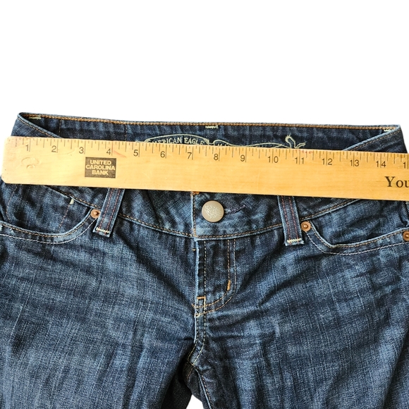 American Eagle Artist Flared Blue Jeans. Sz. 2 - Picture 9 of 11